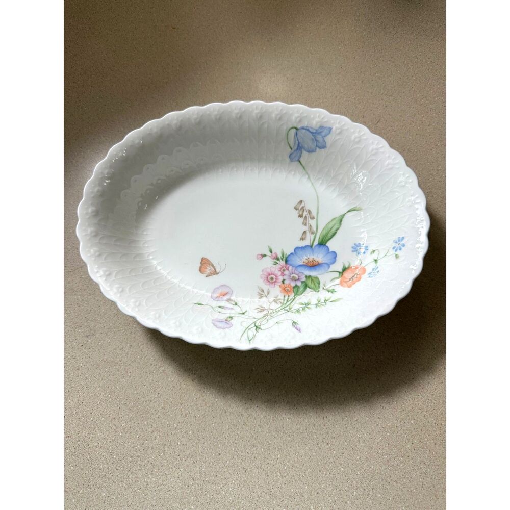 Mikasa Something Blue Bone China Vintage Scalloped Edge Oval Serving Bowl FLAW